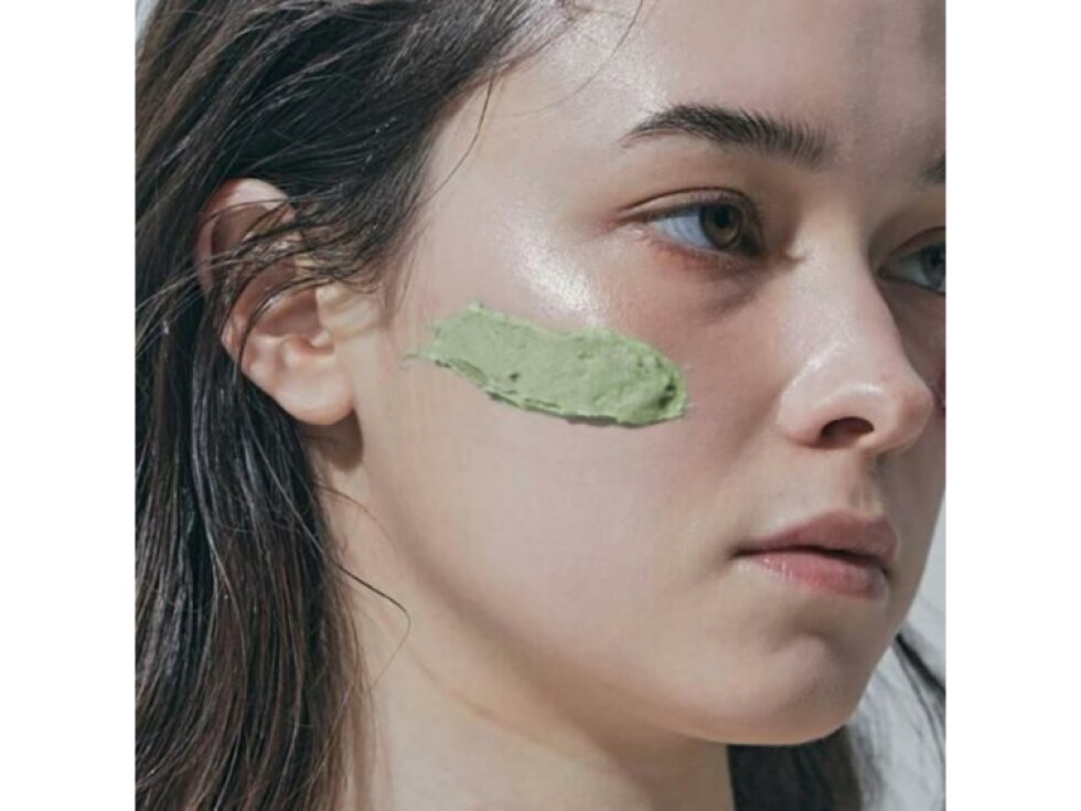 ARENCIA - FRESH GREEN RICE MOCHI CLEANSER - Zklidňující čisticí gel s rýžovým práškem 120 g