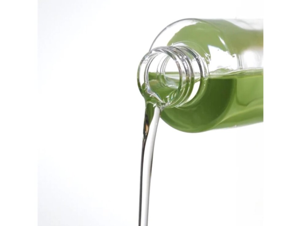 iUNIK - CENTELLA GREEN FRESH CLEANSING OIL - Jemný odličovací olej s centellou pro citlivou a problematickou pleť 200 ml