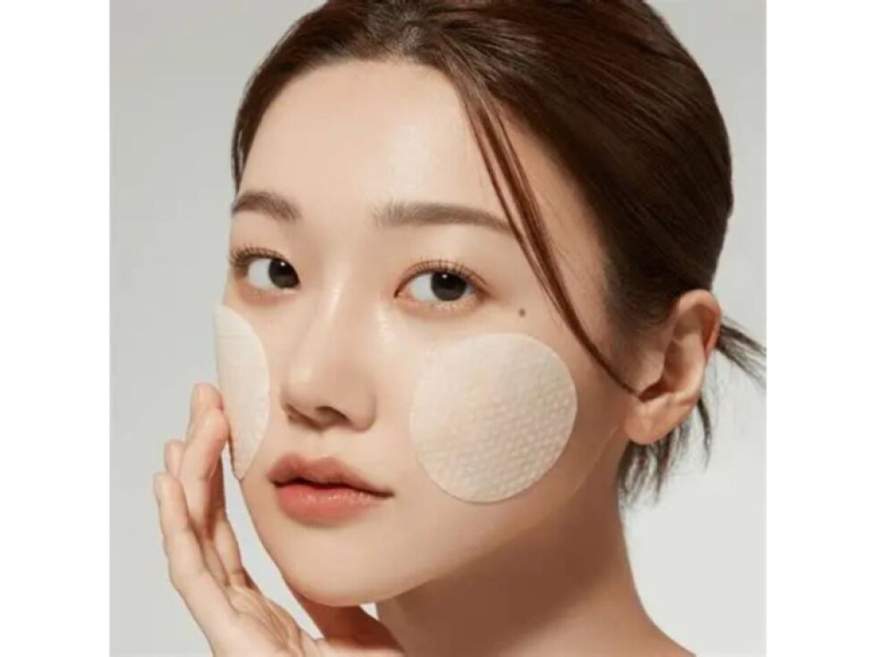 MEDICUBE - DEEP VITA C PAD - Rozjasňující tonerové polštářky s vitamínem C a niacinamidem 70 ks