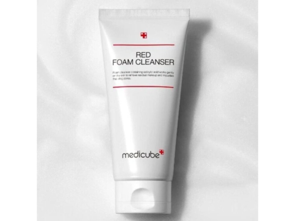 MEDICUBE - RED FOAM CLEANSER - Čisticí pěna pro problematickou a citlivou pleť 120 ml