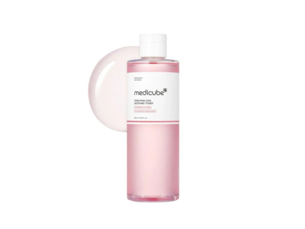 MEDICUBE - PDRN PINK CICA SOOTHING TONER - Zklidňující a regenerační toner s PDRN a CICA 250 ml