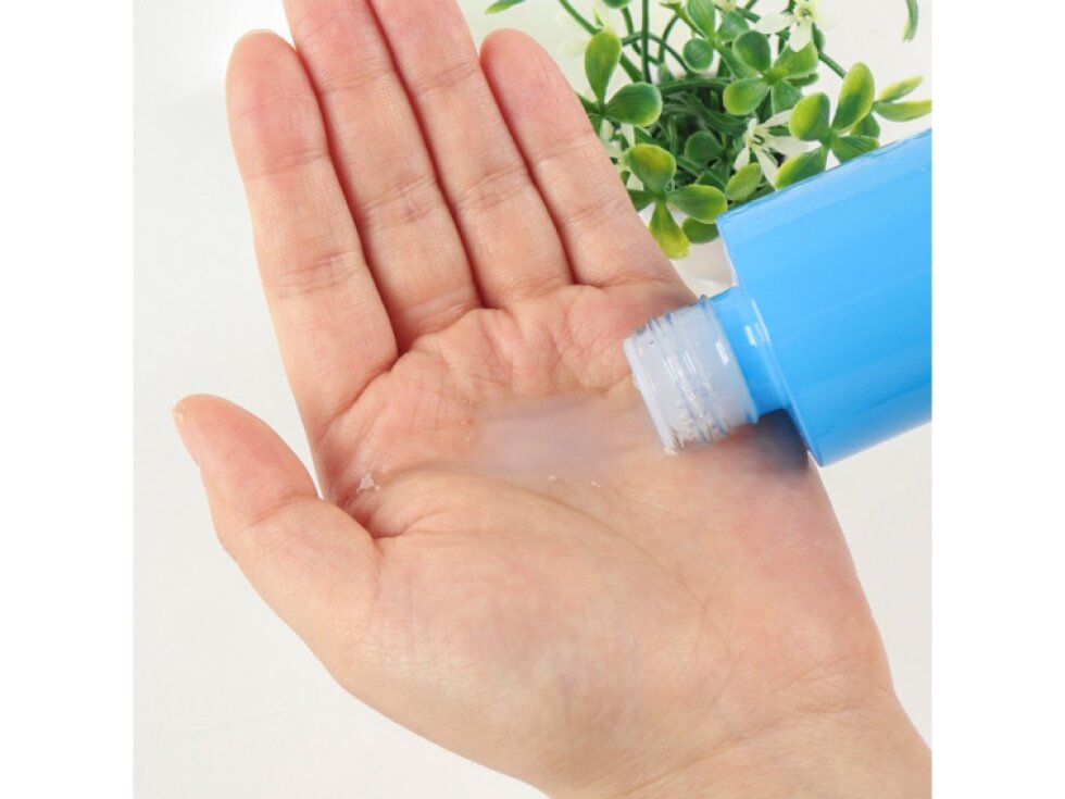 TERRAZEN - AQUA RECHARGE VOLUME ESSENCE HYDROBOOSTER TONER - Hydratační pleťový toner s esencí pro okamžitou hydrataci a posílení pleti 150 ml