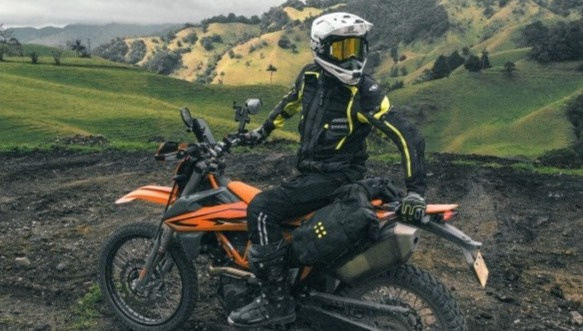 Jak vybrat držák na motorku