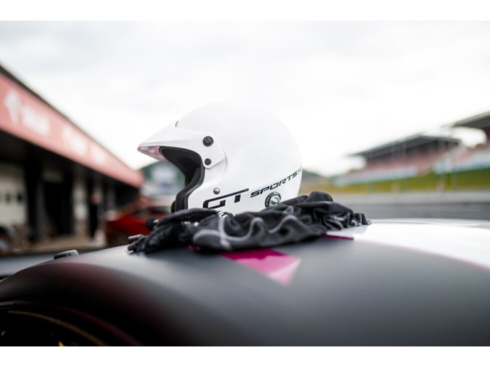 TAXIDRIVE Porsche GT4RS