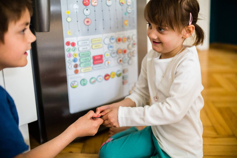 6 Gründe, warum ein visueller Kalender den Kindergarten-Alltag ruhiger macht (für Kinder und Eltern)