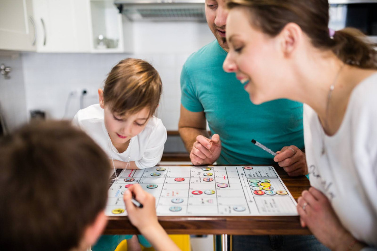 Magnetic Family Calendar - Monthly & Weekly Layout