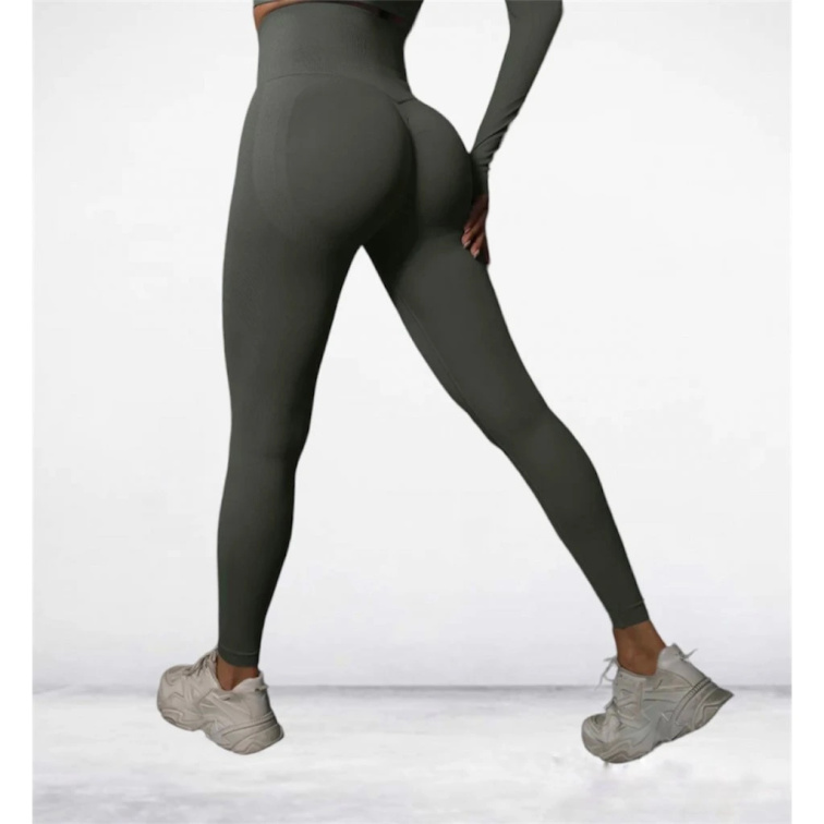 Rozdiel medzi bezšvovými a klasickými legínami kľúčové slová: bezšvové legíny, športové legíny rozdiely, komfort pri cvičení