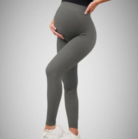 Legíny pre tehotné – pohodlie a opora počas 9 mesiacov (tehotenské legíny, legíny pre budúce mamičky, pohodlné legíny v tehotenstve)