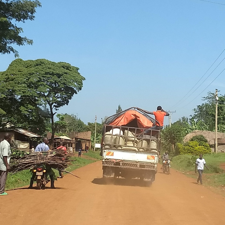 FEELS LIKE CHRISTMAS - Uganda Filter