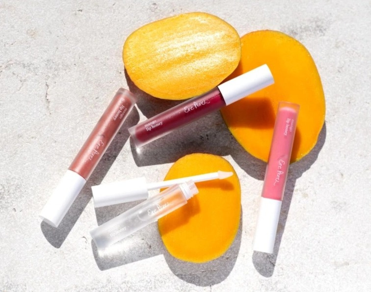 Lesk na rty s Mangem