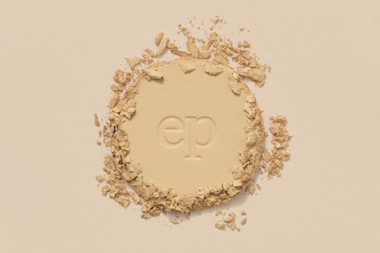 Fixační kukuřičný pudr eco-refillable