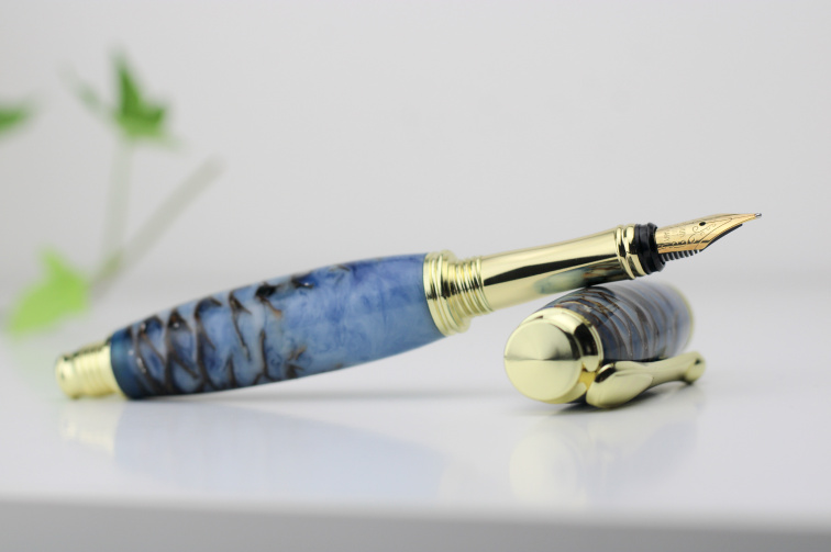 Z čeho vyrábim moje pera?