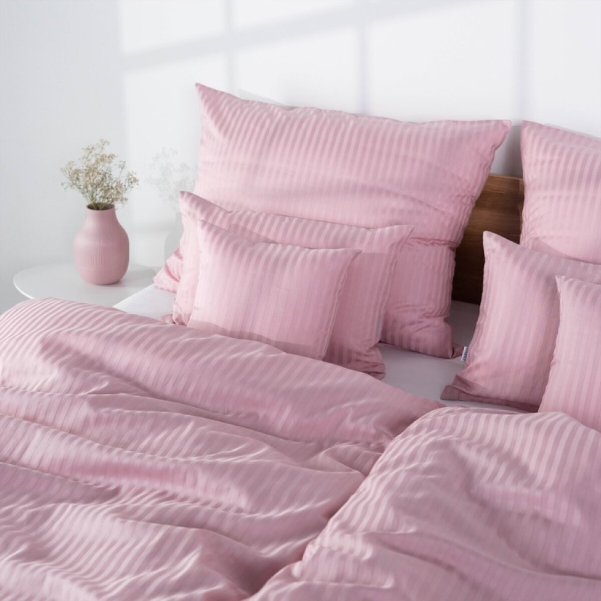 Damasková saténová posteľná bielizeň Pruh 10 mm - Light pink