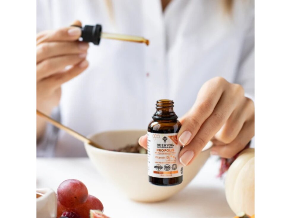 POBO TEST Vitamin D₃ + K₂ (1000 IU) s anatolským propolisem A.P.E.® (30 %)