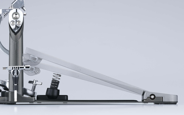 Tama Dyna-Sync Single Pedál k basovému bubnu + Case