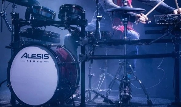 Alesis Strata Club - Elektrické bicie nástroje