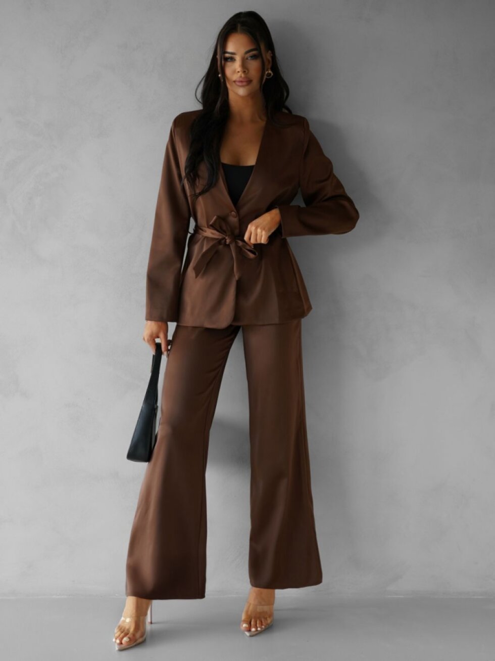 Hnědý kalhotový komplet HARSTAD s páskem