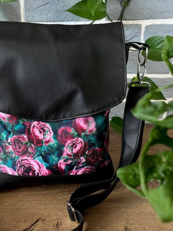 Batůžek & kabelka - Smaragdově magická