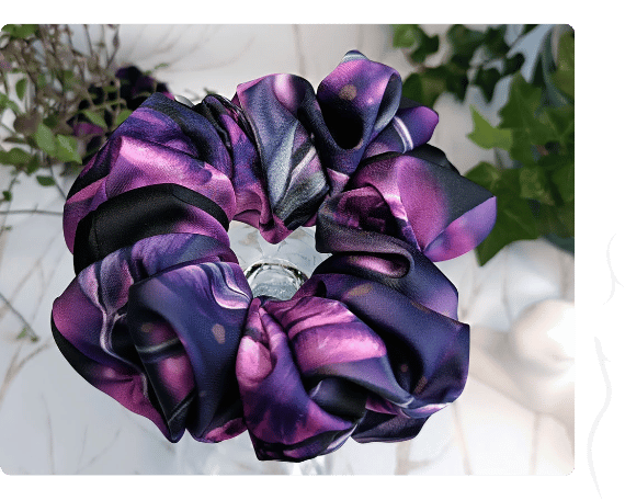 Střední scrunchie gumička - Tajemné tulipány