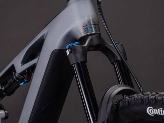 CUBE Stereo Hybrid ONE77 HPC AT 800