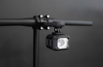 Přední světlo Moon Titan Max 1700 lumenů