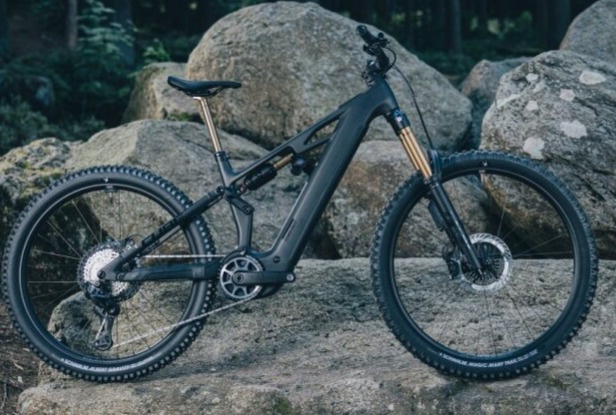 Elektrokolo Cube Stereo Hybrid ONE77 HPC AT 800 ca