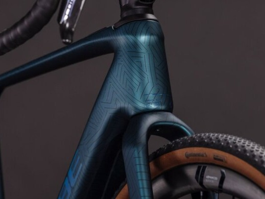 Elektrokolo Cube Nuroad Hybrid C:62 SLT 400X royal