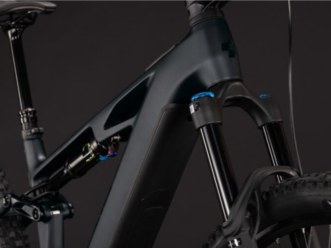 Cube Stereo Hybrid ONE44 HPC Race 800 coal´n´green
