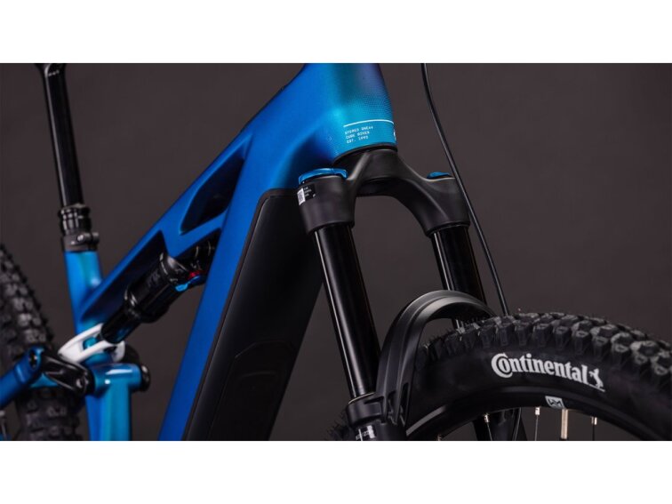 CUBE Stereo Hybrid ONE77 HPC AT 800