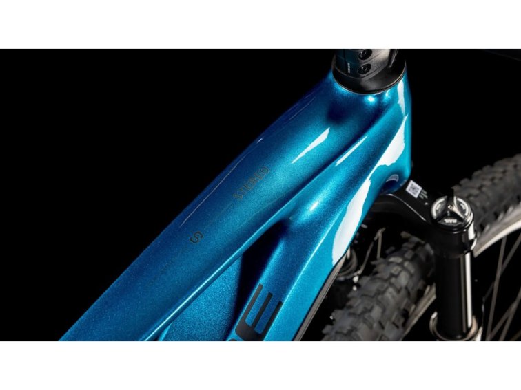 CUBE Stereo Hybrid ONE77 HPC AT 800