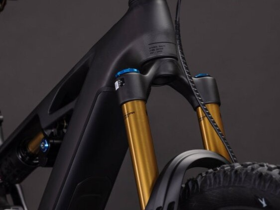 CUBE Stereo Hybrid ONE77 HPC AT 800