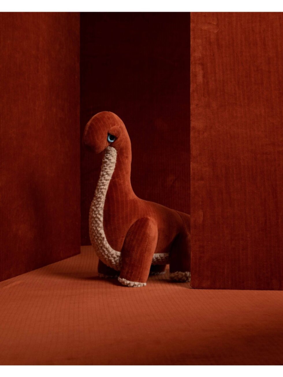 Plyšová hračka BigStuffed - Dinosaurus Red Velvet 63 cm