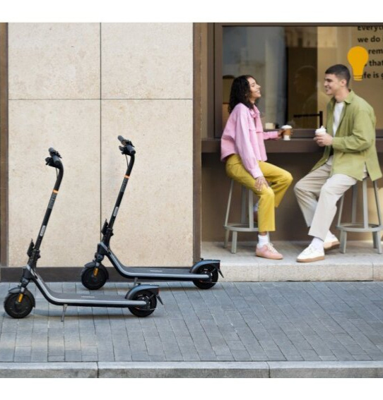 Elektrická koloběžka Ninebot eKickScooter E2 E II