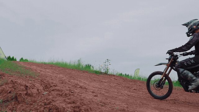Elektrická motocykel Surron Light Bee 2 L3e (homologovaný)