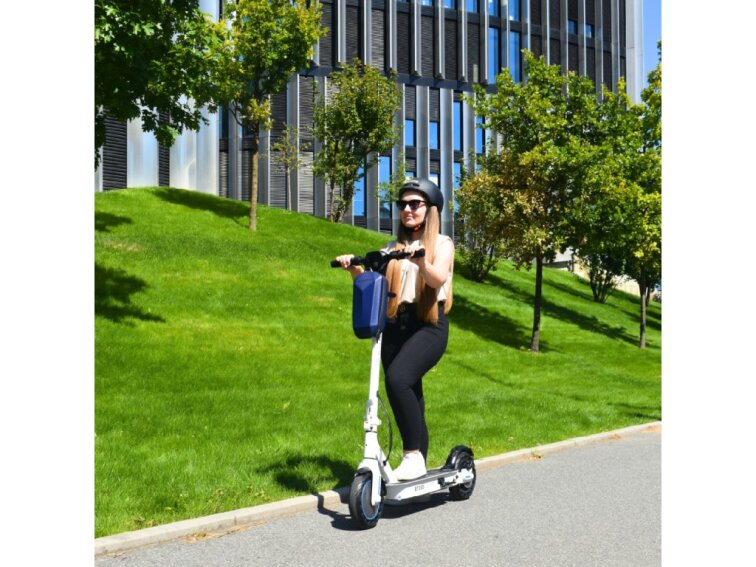 Elektrická koloběžka BLUETOUCH BT350 COMFY+ (Plná kola)