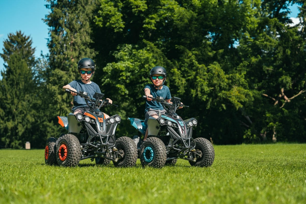 Detská elektrická štvorkolka LAMAX eFalcon ATV50M Blue