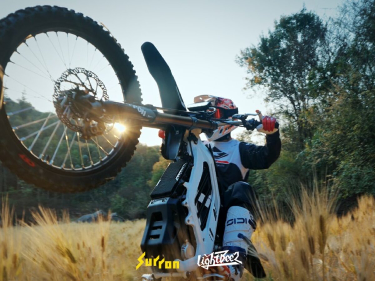 Elektrická motocykel Surron Light Bee 2 L3e (homologovaný)