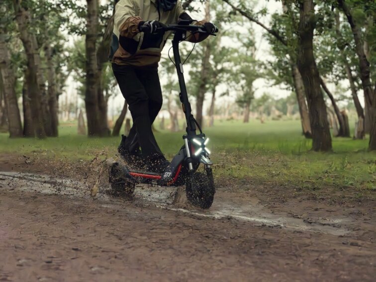Elektrická koloběžka Segway ZT3 Pro E