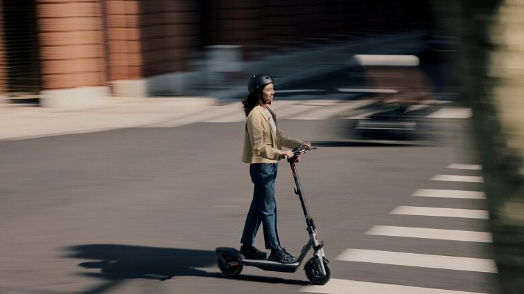 Elektrická koloběžka Segway F3 E