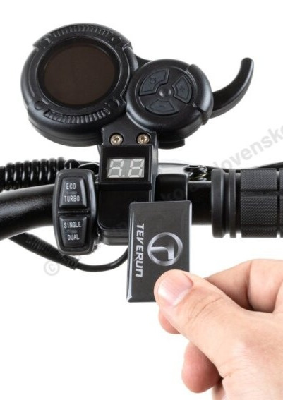 Elektrický skúter Teverun Blade Q Pro