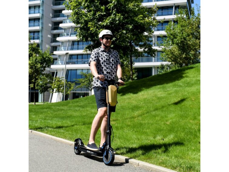 Elektrická koloběžka BLUETOUCH BT250 COMFY (Plná kola)