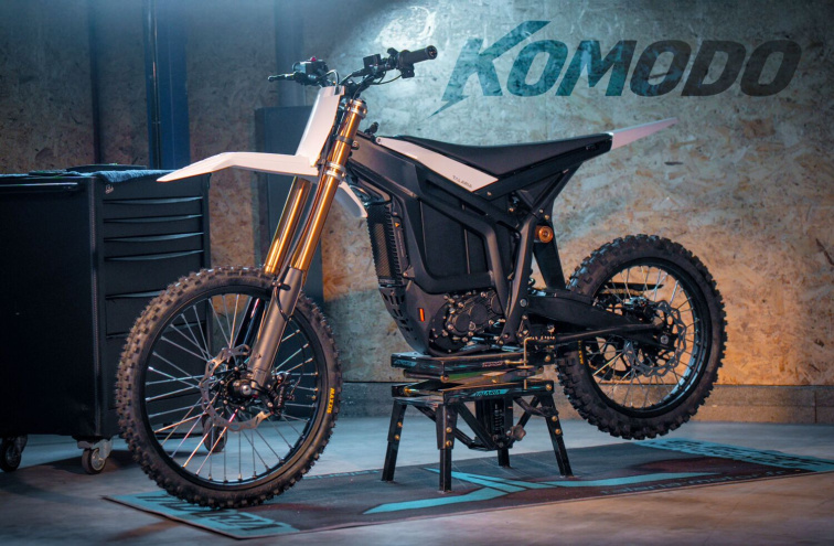 Talaria Komodo MX 2025 – výkon 32 kW, max. rychlost 120 km/h