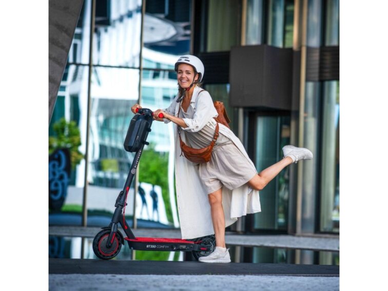 Elektrická koloběžka BLUETOUCH BT350 COMFY+ (Plná kola)