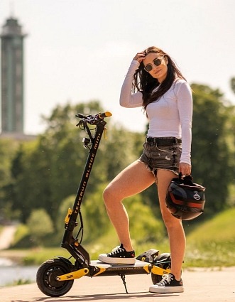 Elektrický skúter Teverun Blade Mini Pro