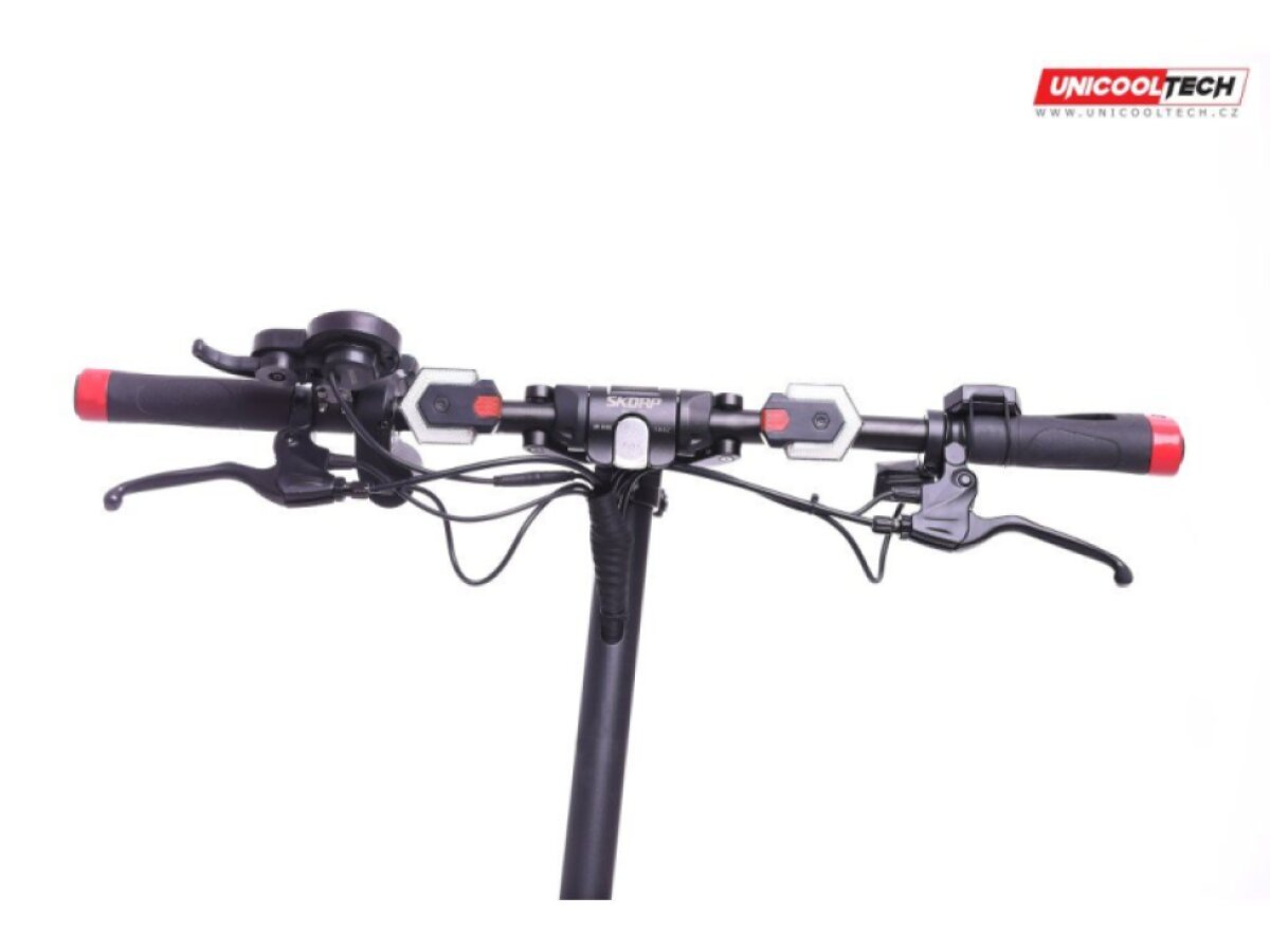 Carry Bright – bezdrôtové smerovky a brzdové svetlá na bicykel a elektrický kolobežku s klaksónom