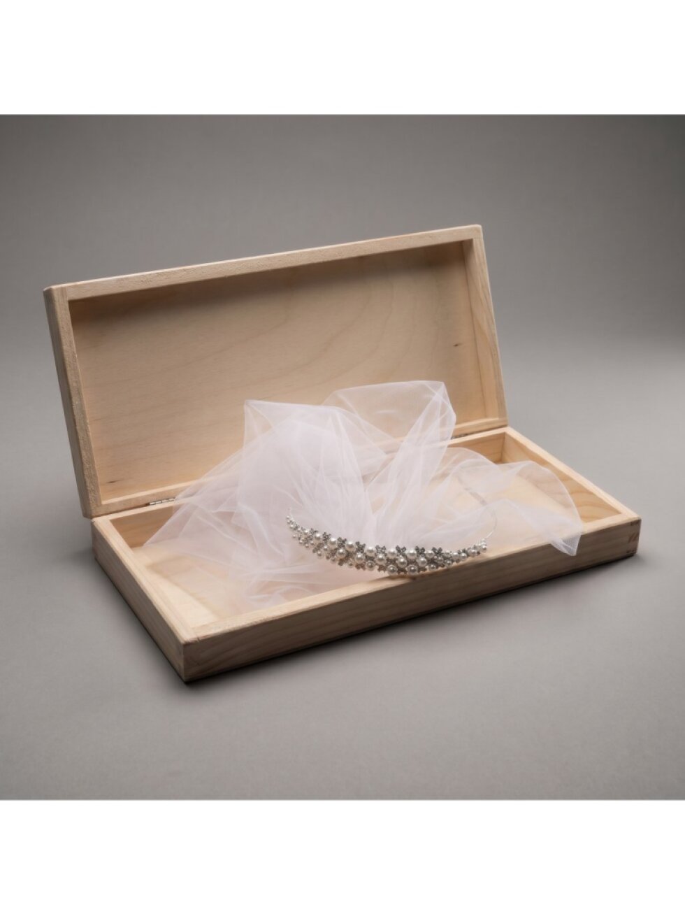 Perličková čelenka se závojem