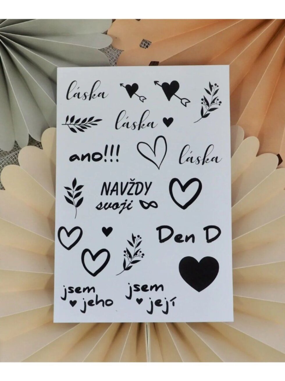 Černobílé tetování Navždy svoji