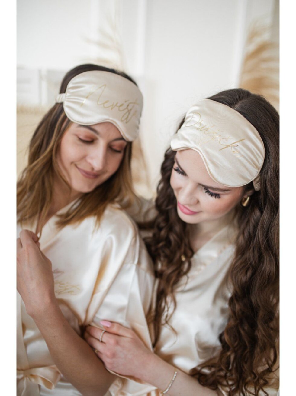 Krémová škraboška s potiskem – Nevěsta / Tým nevěsty / Družička