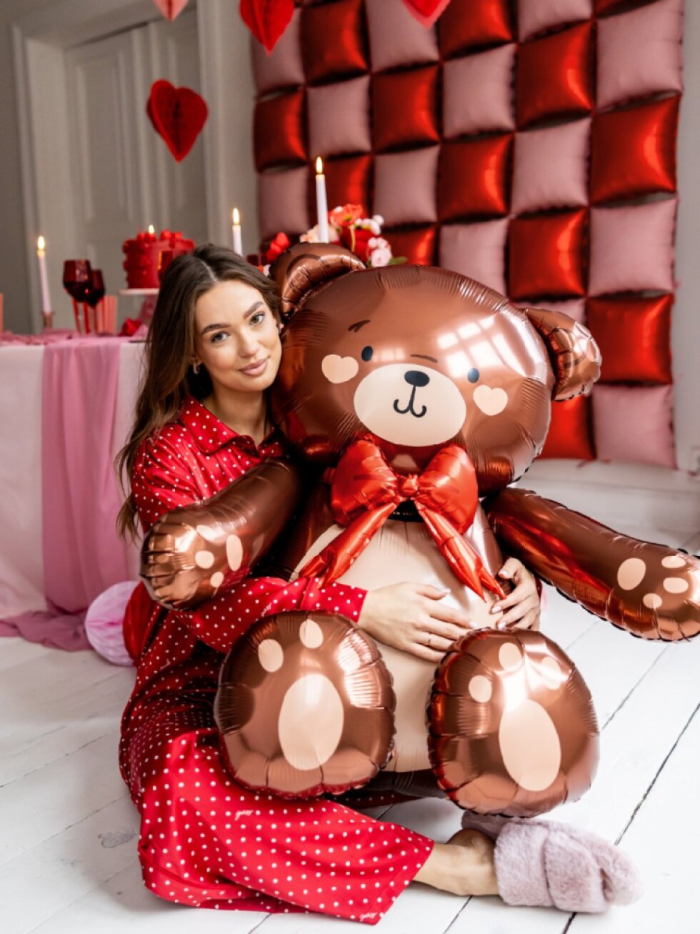 Fóliový balon stojící medvídek – mix barev 59 × 88 cm