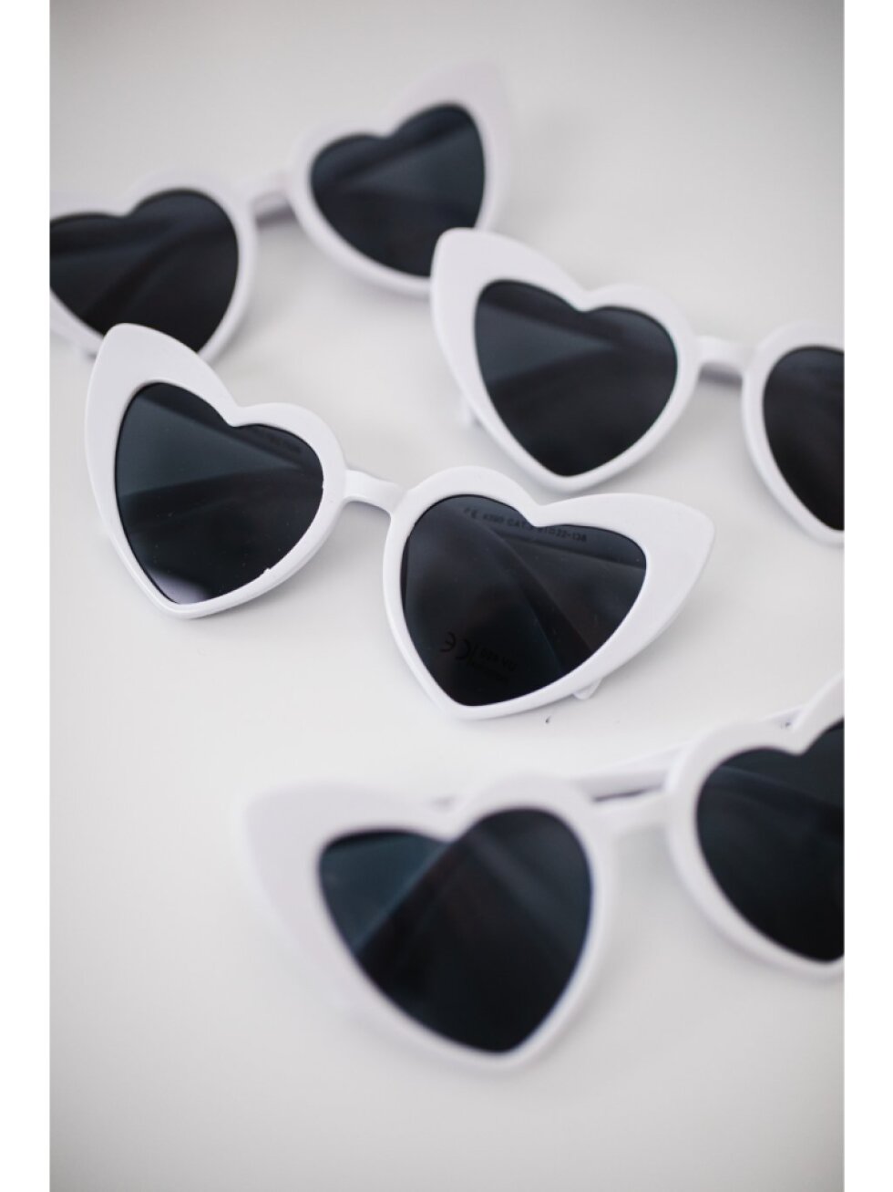 Srdíčkové brýle bílé